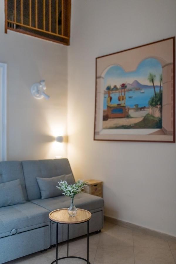 نابولي Residence Appartamenti Santa Teresa A Chiaia المظهر الخارجي الصورة